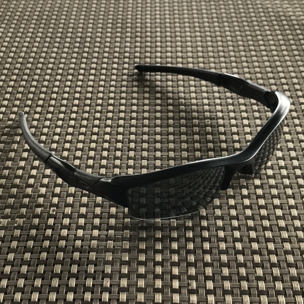 Matte Black Oakley Flak Jacket. Polarized Grey Lens + Iridium Lens